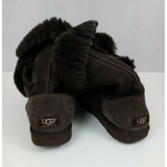UGG Australia  Bailey Chocolate Brown Boots 3 Side Buttons Womens Size 7 - Picture 7 of 10